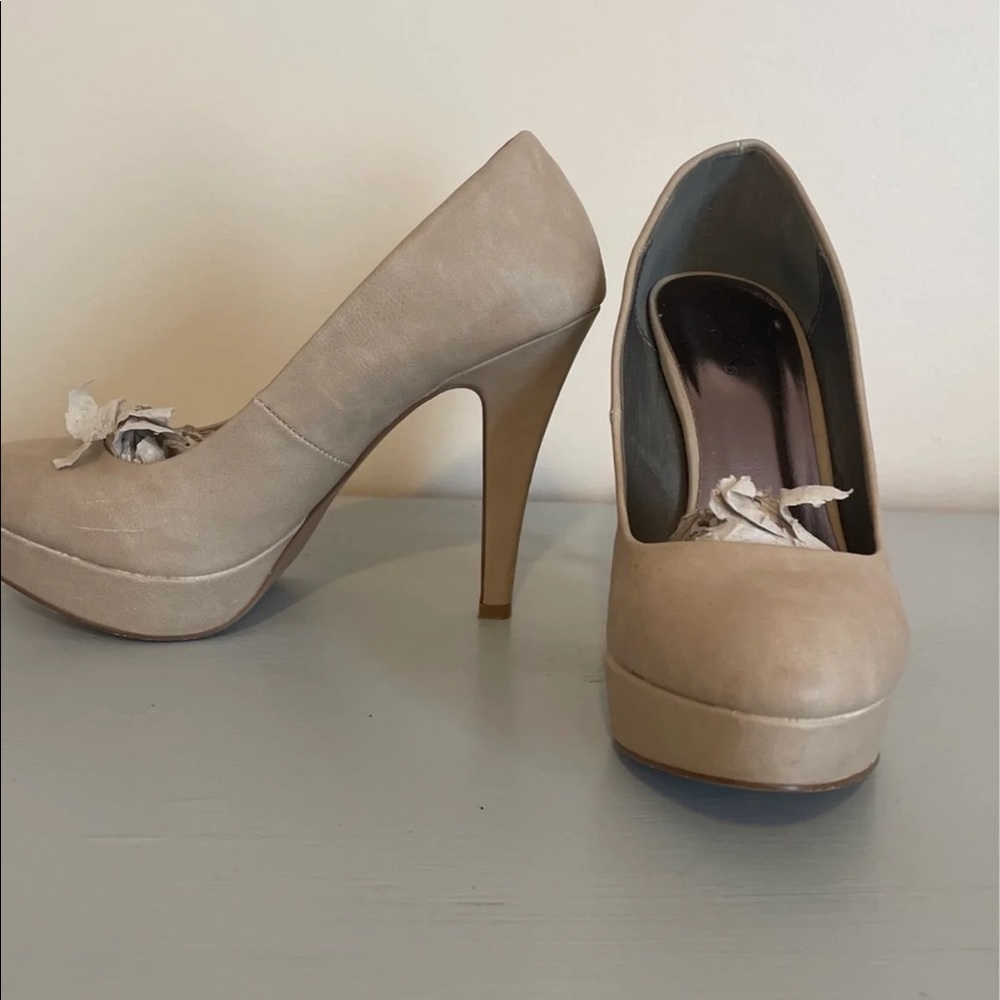 Nude heels - Picture 2 of 6